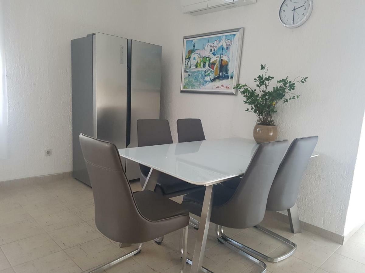 ראב Apartment Lavanda Garden מראה חיצוני תמונה