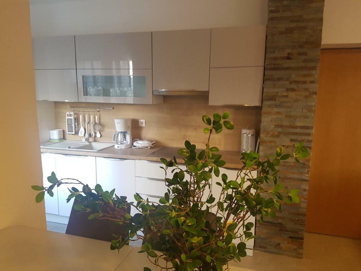 ראב Apartment Lavanda Garden מראה חיצוני תמונה